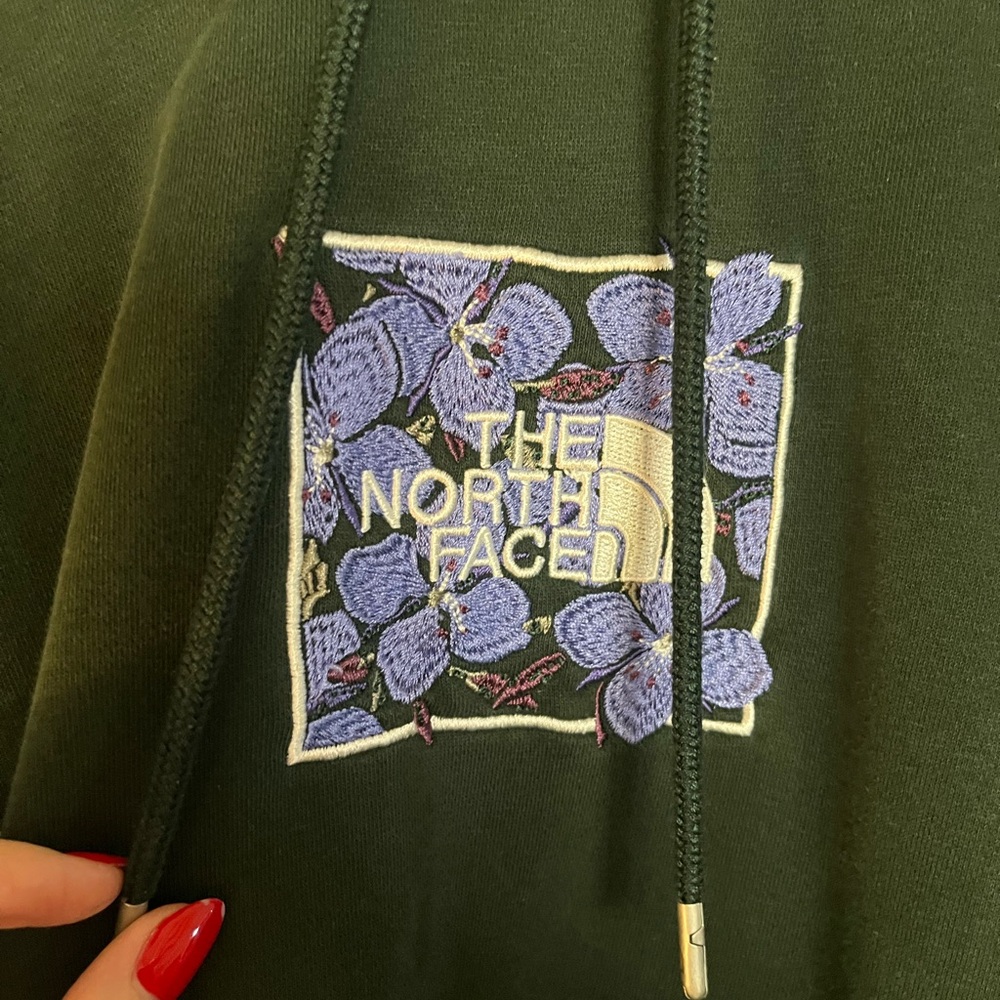 The North Face Embroidered Dark Green Women's Hoodie